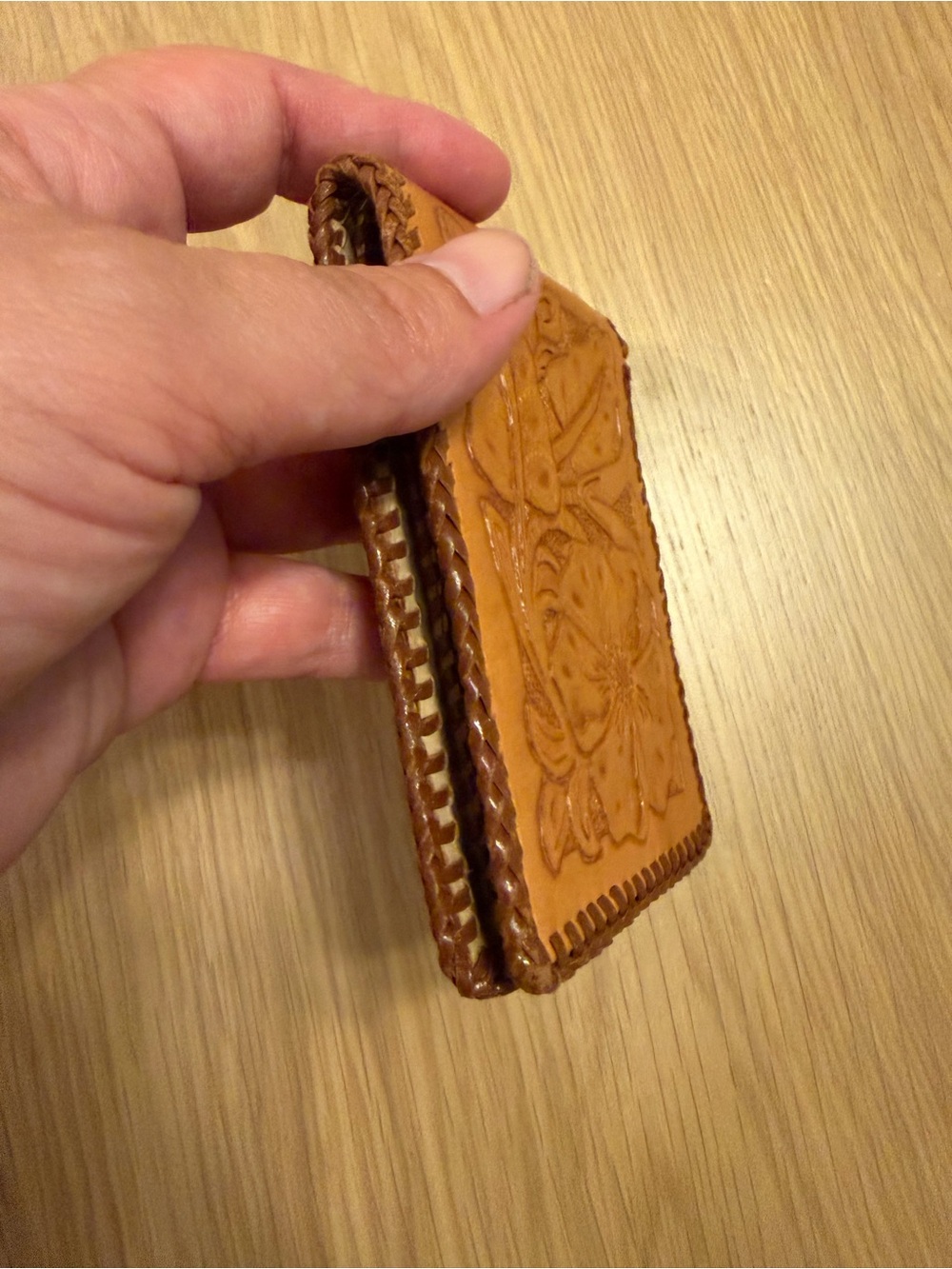 Hand-Tooled Floral Leather Wallet - Tan - Picture 8 of 8